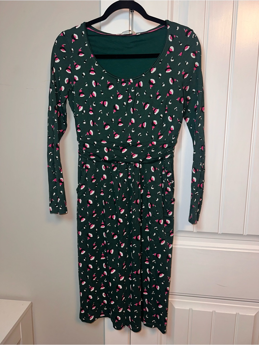 Boden Size 6L Green Long-Sleeve Printed Midi Dress with Pink Accents - Picture 2 of 13